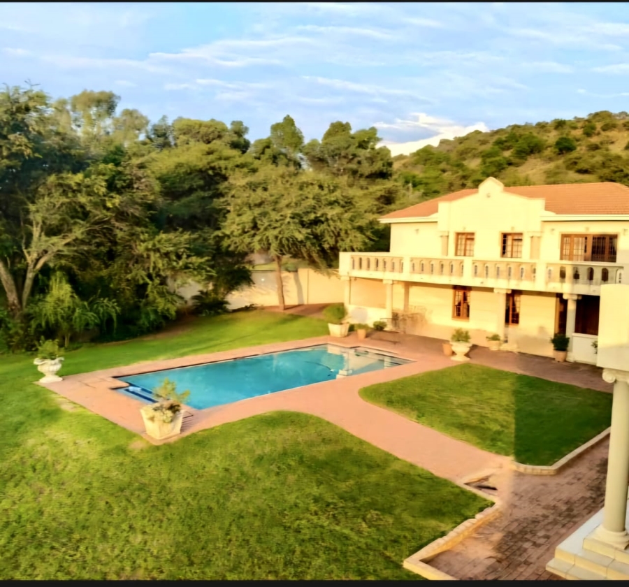 4 Bedroom Property for Sale in Wilkoppies North West